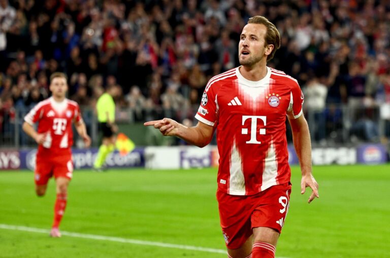 Kane castiga Chelsea, e Bayern estreia com vitória na Champions