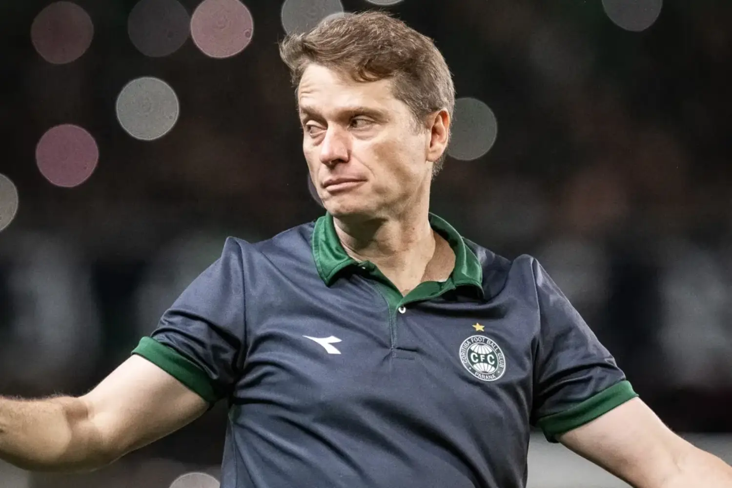 Coritiba demite Fernando Seabra após 7 jogos sem vencer