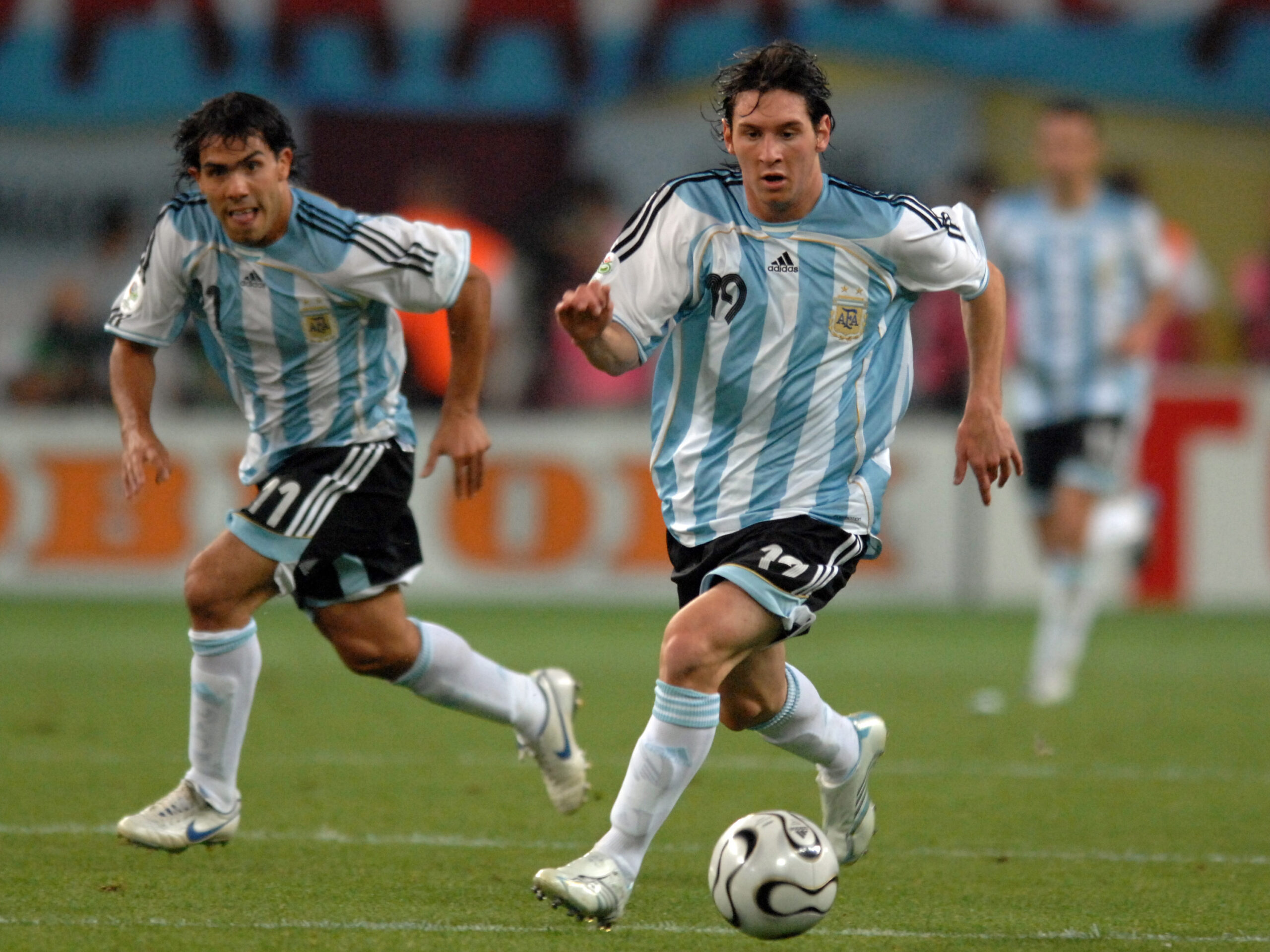 Torcedores escolhem time ideal de Messi na seleção argentina