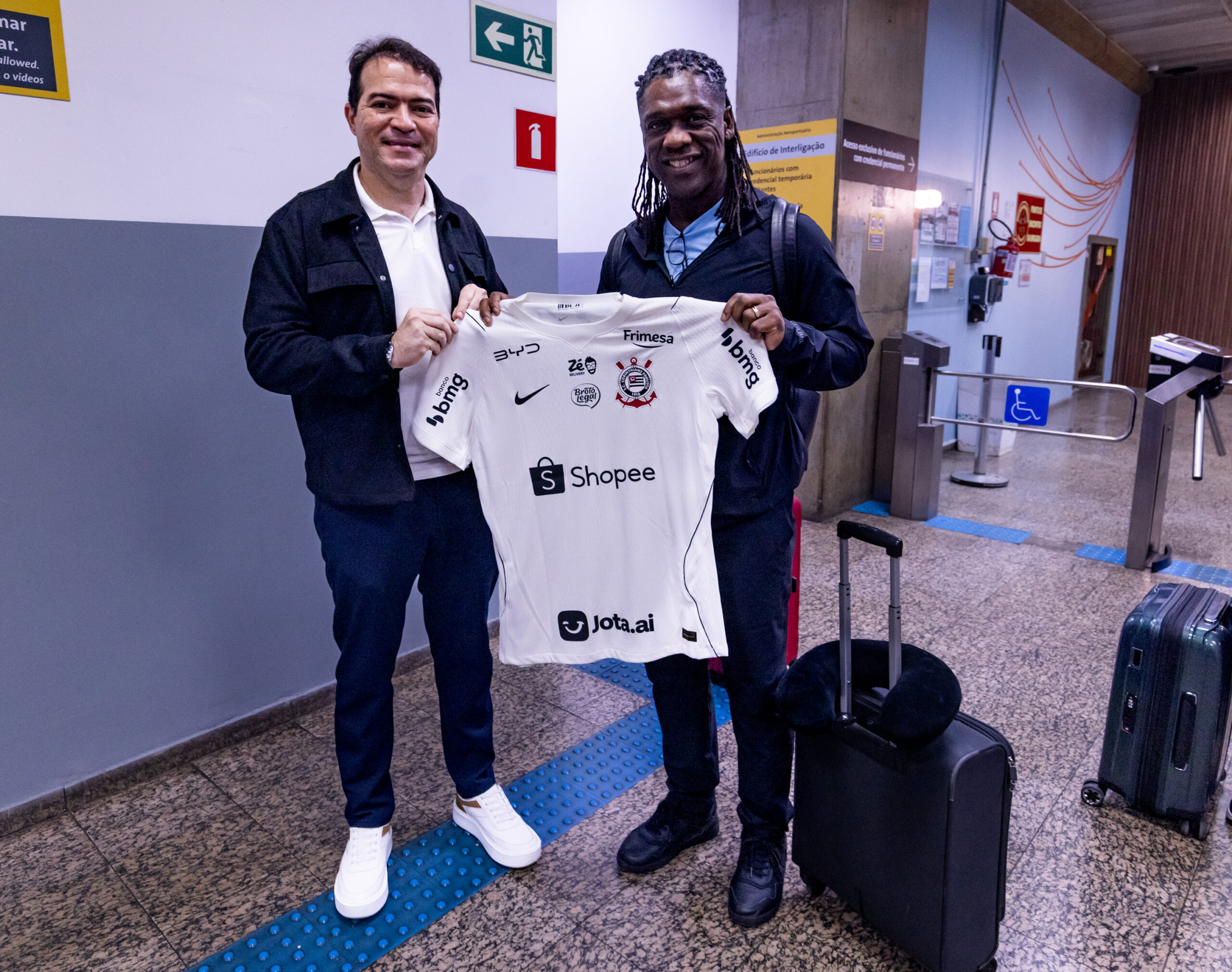 Vídeo: ‘O Seedorf como treinador é inexpressivo’, diz Isabela Labate