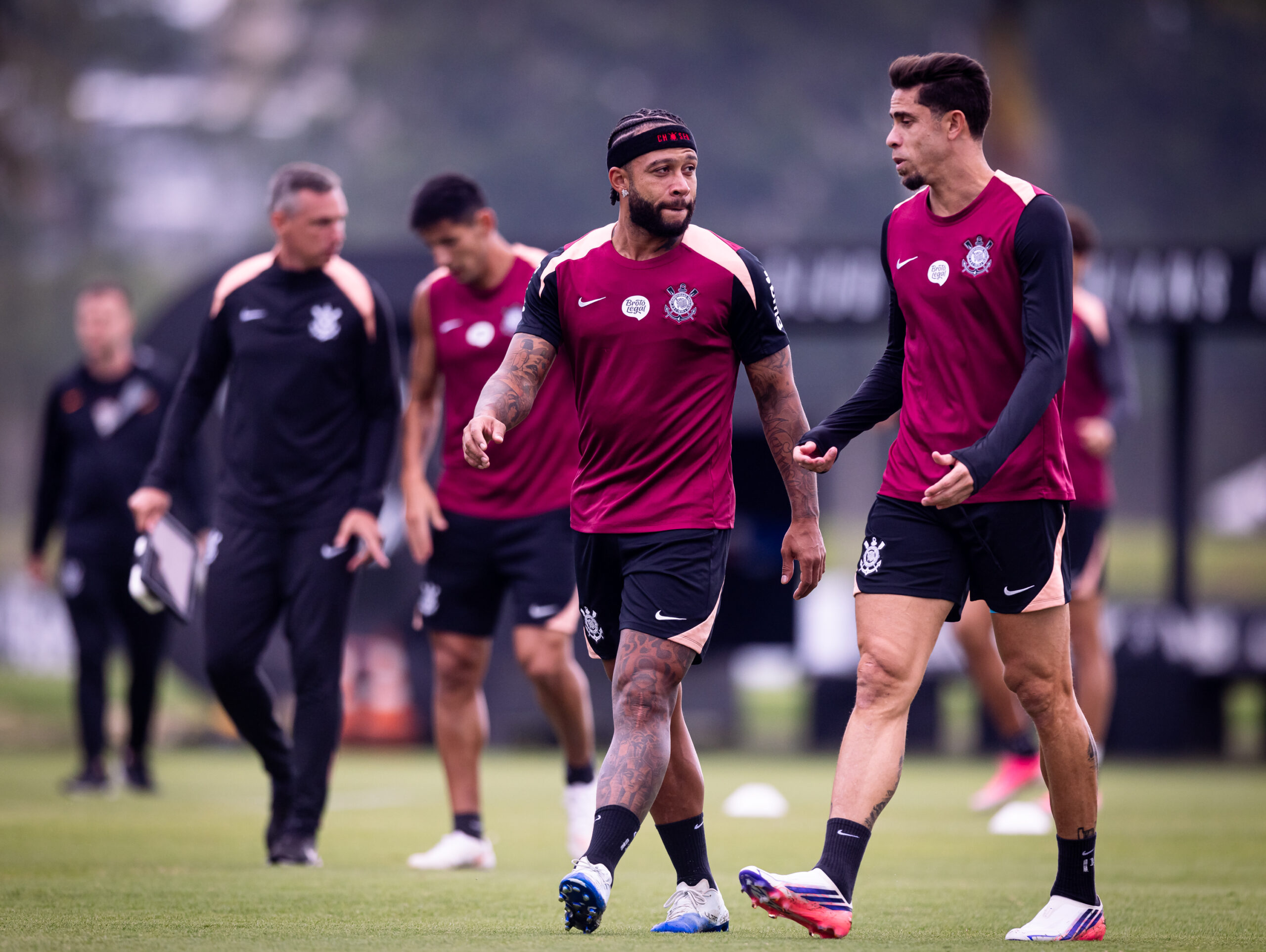 Dívida de imagem no Corinthians abre brecha para rescisões de atletas; entenda