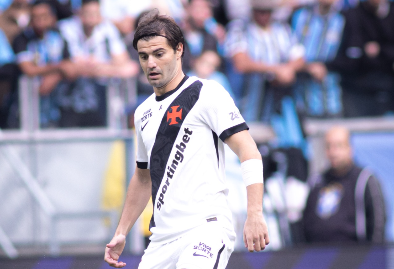 Sosa vê desfalque de Paredes no Boca como vantagem para o Vasco