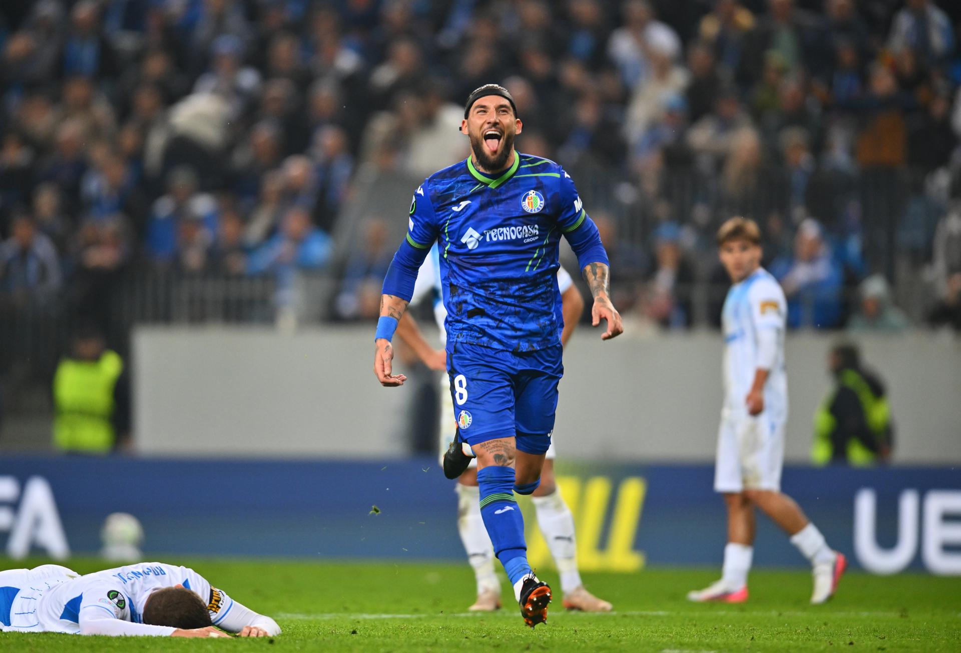 Getafe marca no fim e empata com Universitatea Craiova pela Conference