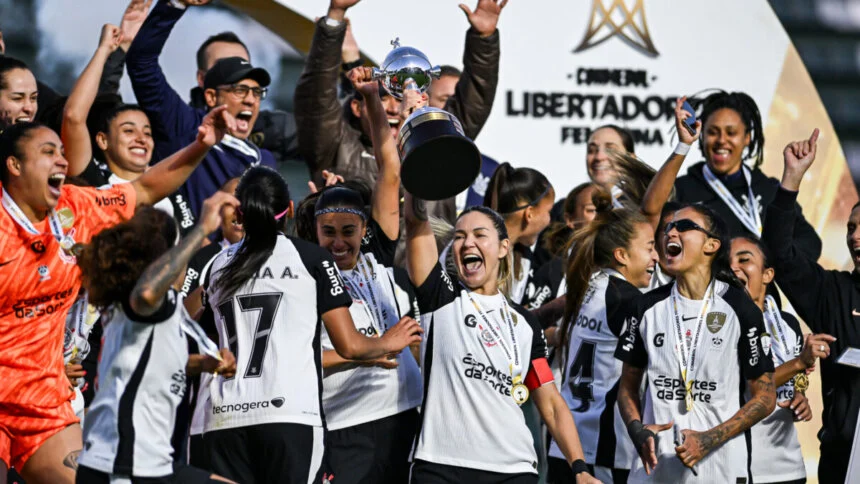 Corinthians desembarca em Quito em busca do hepta da Libertadores