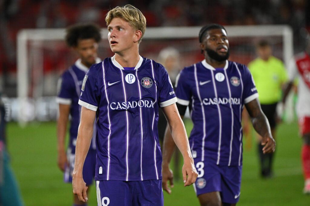 Toulouse e Troyes empatam por 0 a 0 em jogo truncado pela Ligue 1