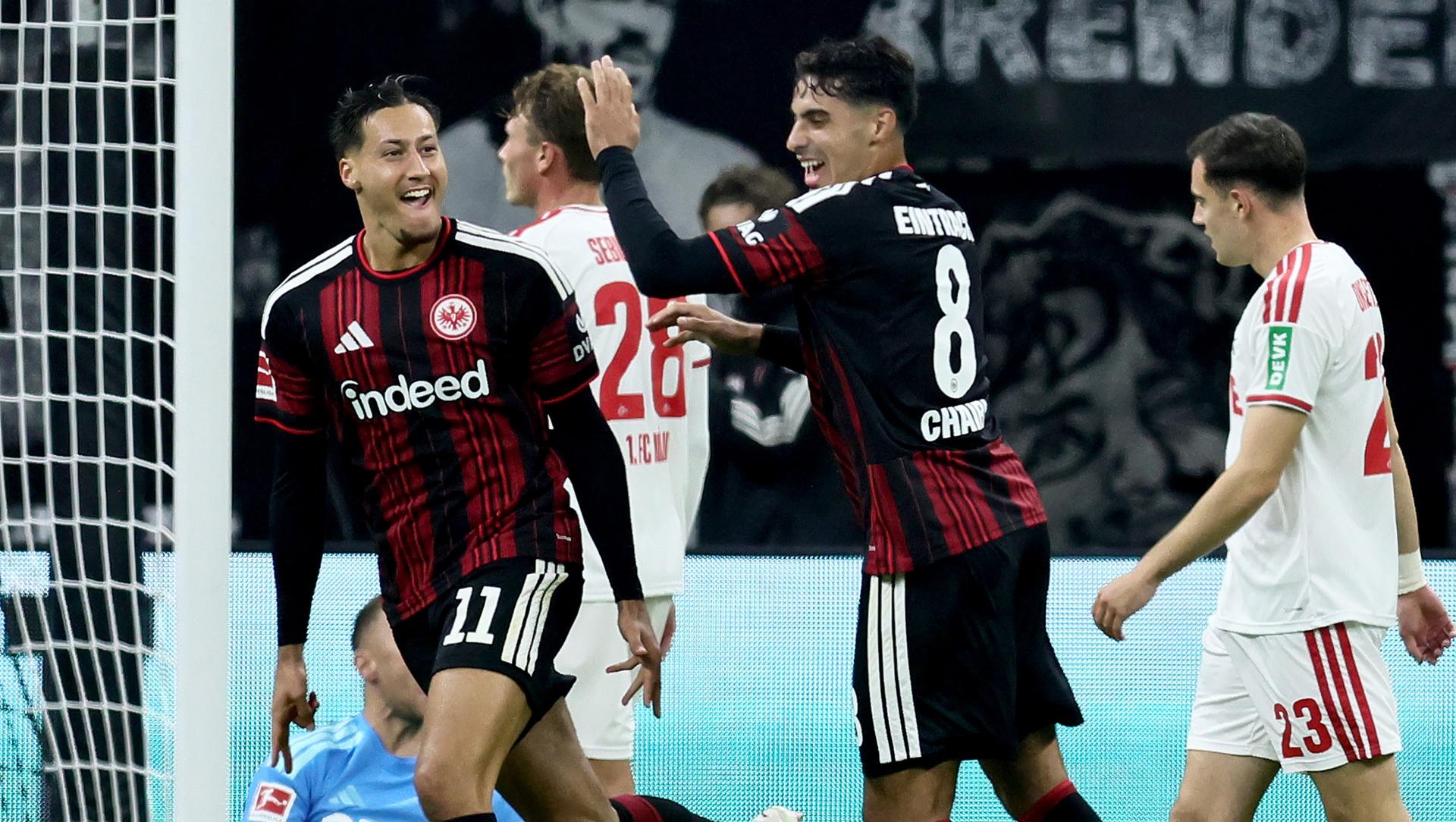 Eintracht Frankfurt vence Colônia por 1 a 0 no Campeonato Alemão