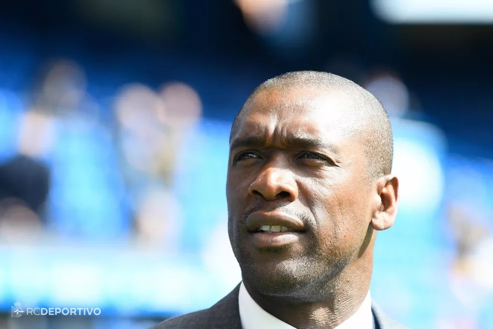 Debate sobre a contratação de Seedorf pelo Corinthians