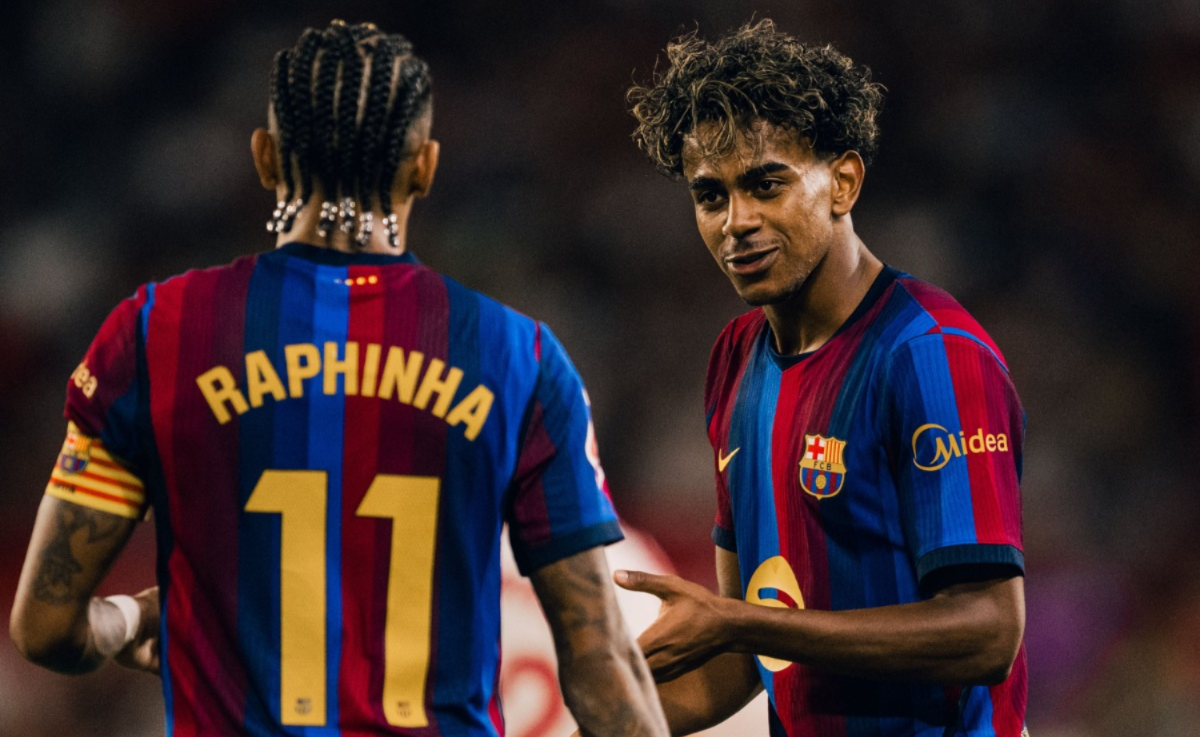 Após Raphinha, Barcelona define novos alvos para renovar contrato