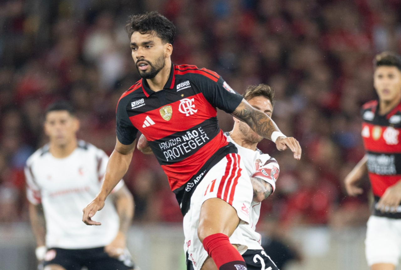 Paquetá não tem lesão grave e inicia fisioterapia no Flamengo