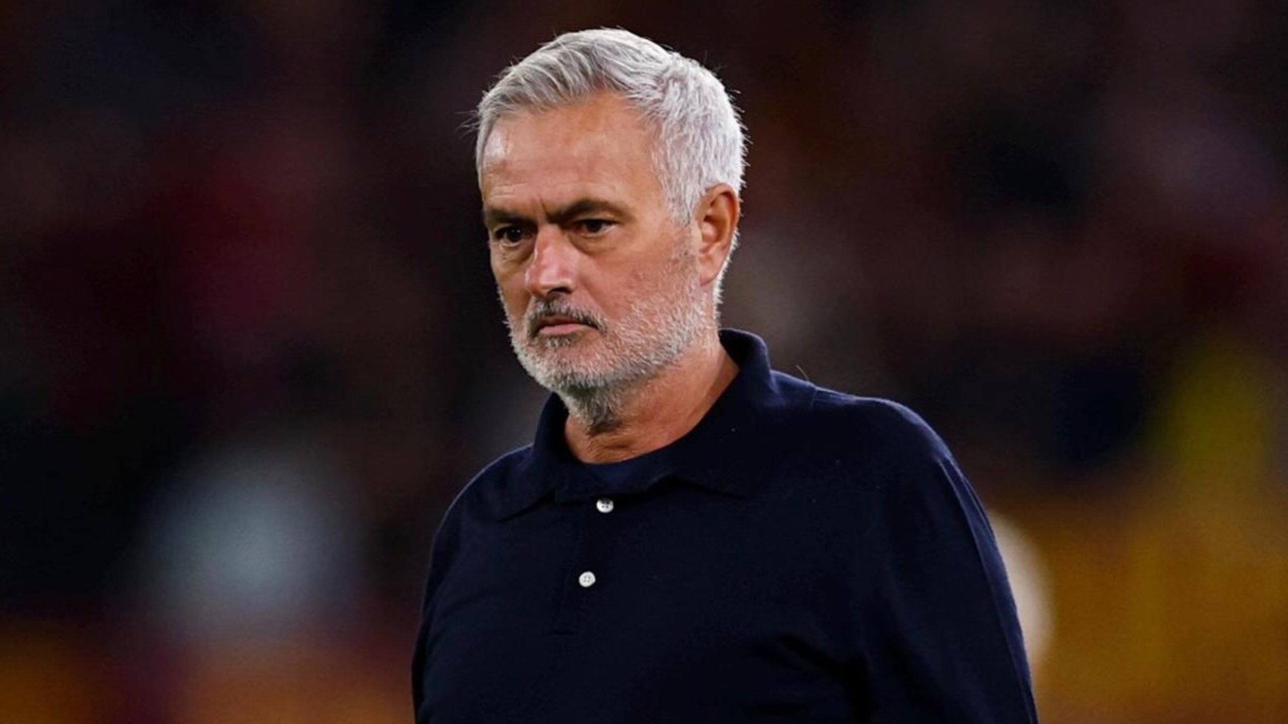 Mourinho defende Vini Jr.: ‘Por amor ao clube, renovou o contrato’