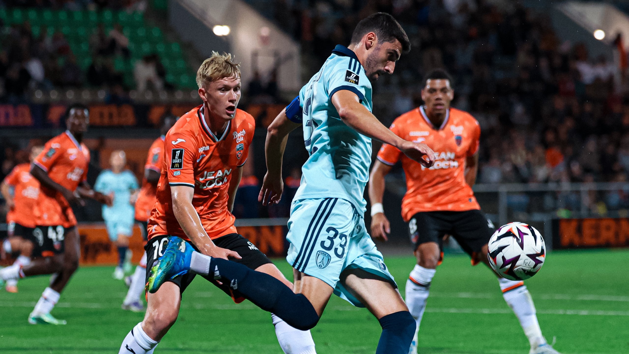 Lorient vence Paris FC por 1 a 0 com gol de Gabin Bernardeau