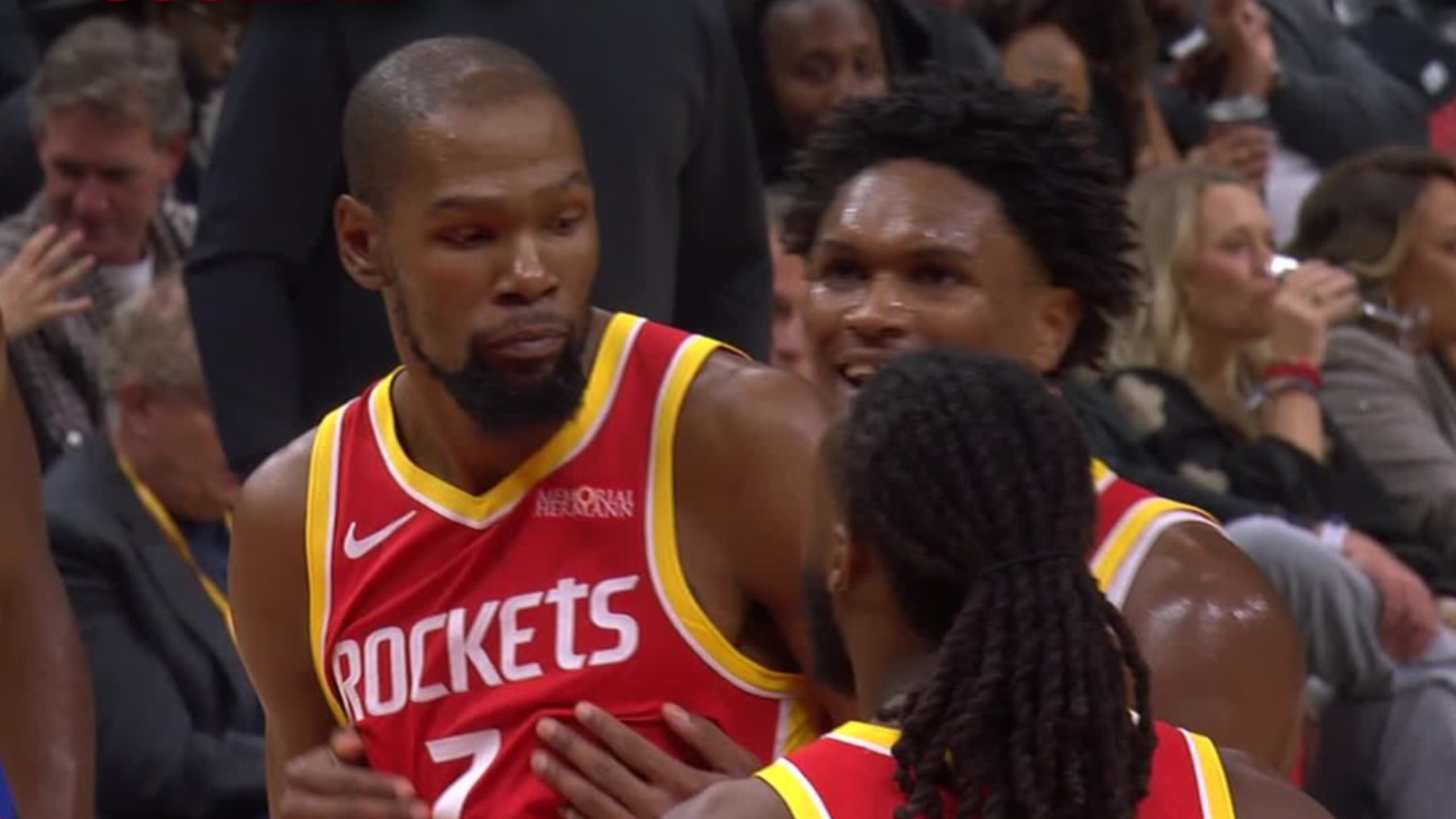 Houston Rockets supera Atlanta Hawks com vitória de 121 a 114