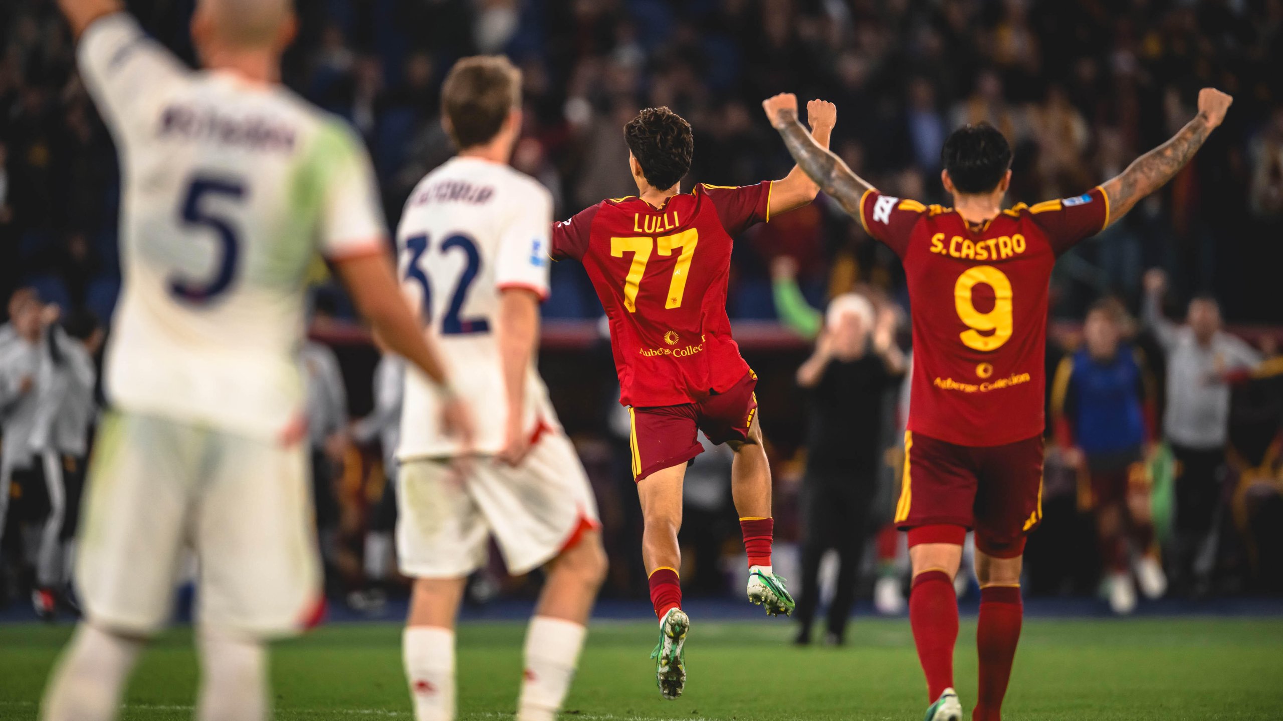 Roma domina Genoa, vence por 2 a 0 e se consolida na vice-liderança