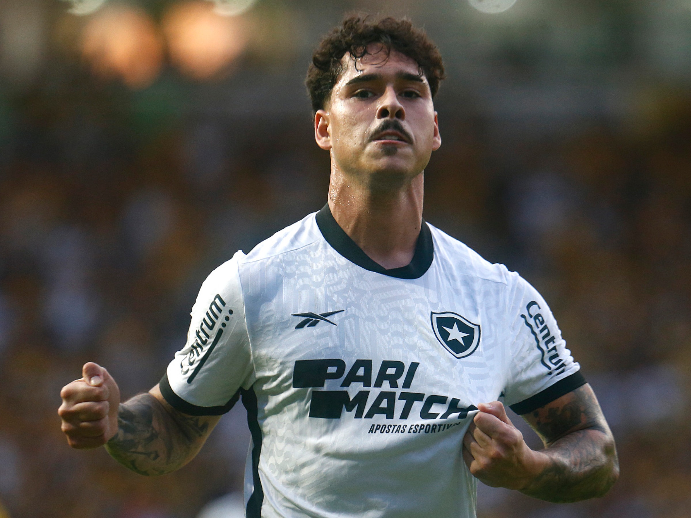Zagueiro ex-Botafogo marca e quebra recorde na MLS