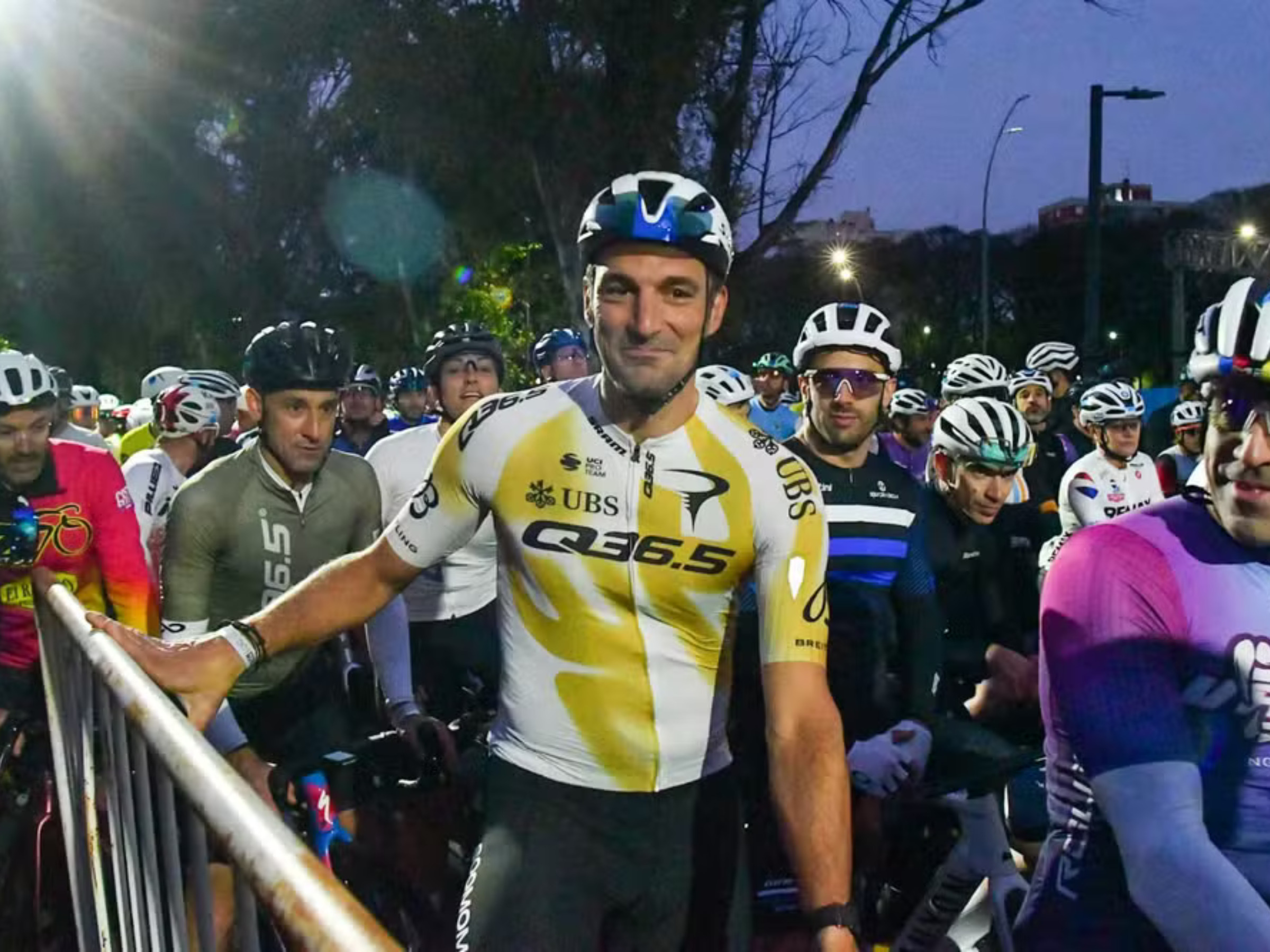 De folga da seleção, Scaloni pedala 129 kms em Buenos Aires